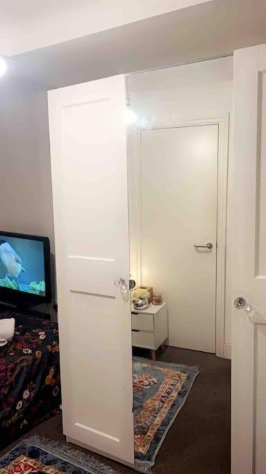 Deluxe Garden Apartment London Luaran gambar